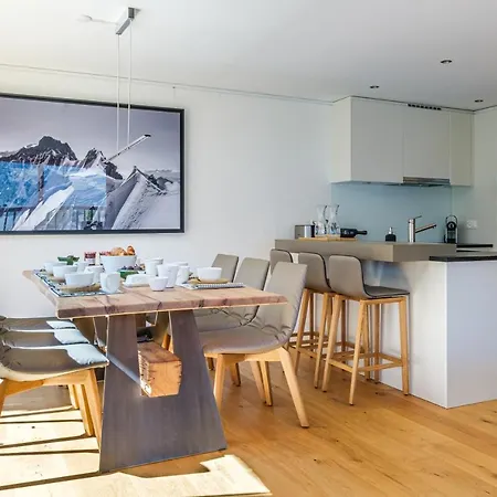 Les Rahas By Mrs Miggins 4* Grimentz