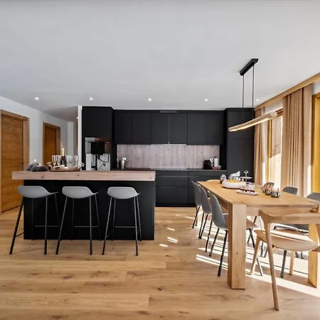 Apartmanhotel Les Rahas By Mrs Miggins Grimentz