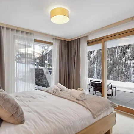 Apartmanhotel Les Rahas By Mrs Miggins Grimentz