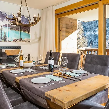 Les Rahas By Mrs Miggins 4*