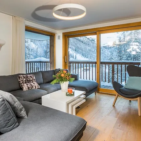 Les Rahas By Mrs Miggins