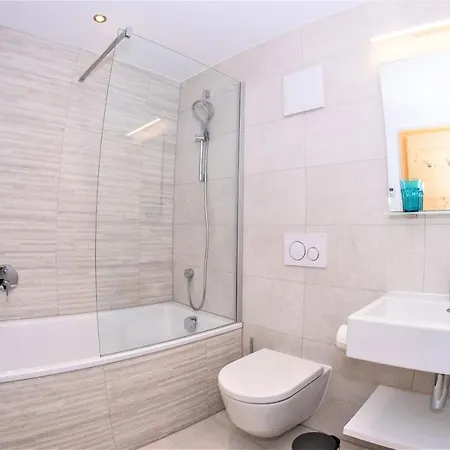 Les Rahas By Mrs Miggins Aparthotel Grimentz