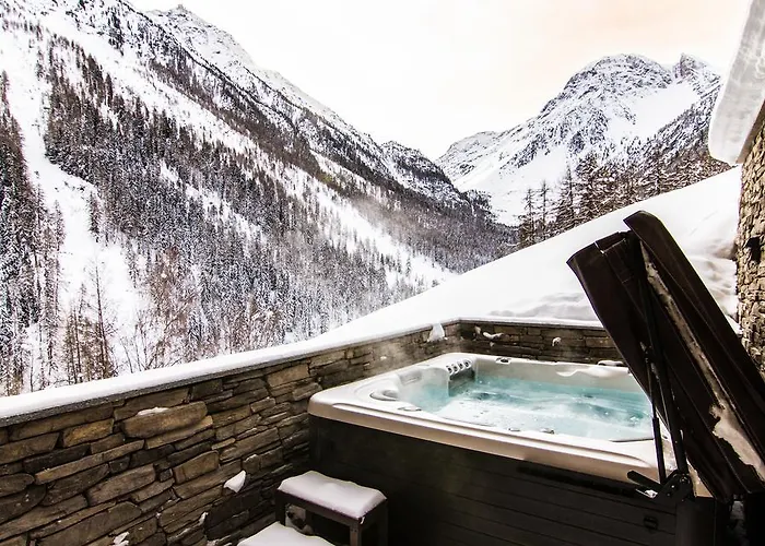 Les Rahas By Mrs Miggins 4*