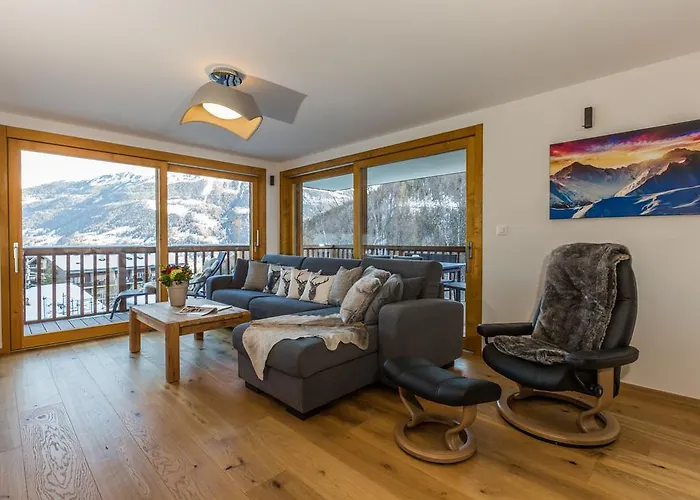 Les Rahas By Mrs Miggins 4*