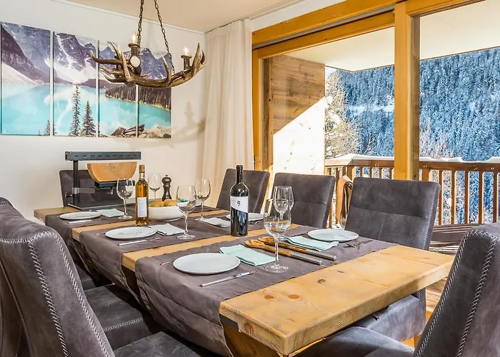 Les Rahas By Mrs Miggins 4*