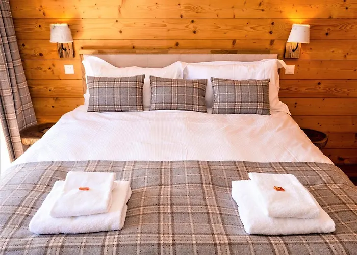 Les Rahas By Mrs Miggins