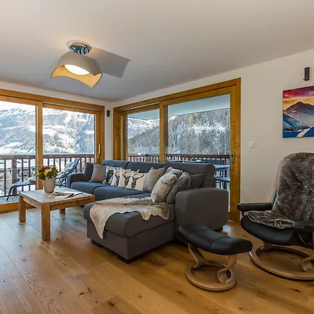 Les Rahas By Mrs Miggins 4*