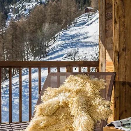 Les Rahas By Mrs Miggins Grimentz