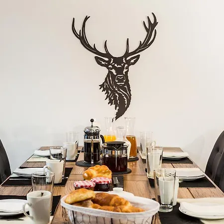 Lägenhetshotell Les Rahas By Mrs Miggins Grimentz